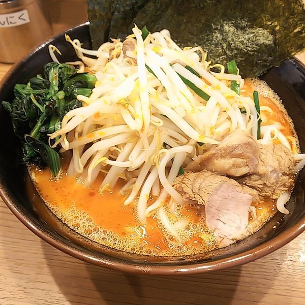 「ぶっとび！ニラもやしラーメン」@横浜らーめん 二代目 常翔家の写真
