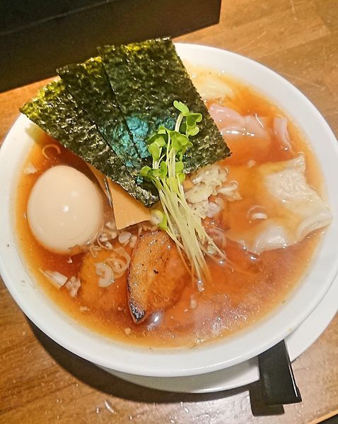 「特製ラーメン(正油・細麺)」@麺屋 食べいろの写真