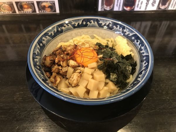 「ニボ塩まぜそば」@ラーメン食堂 来楽軒の写真