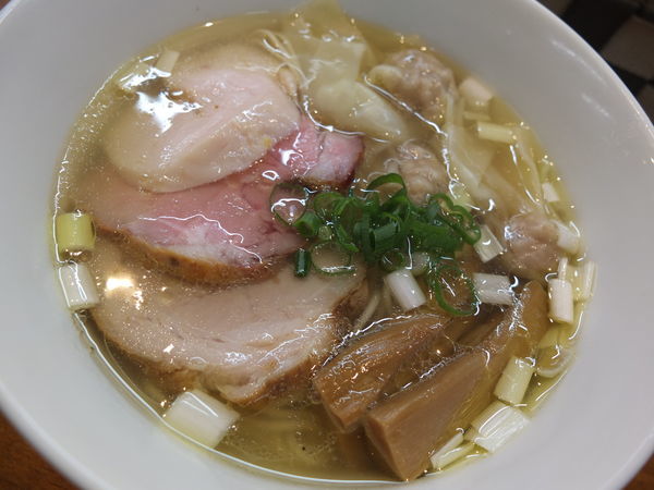 「特選塩らーめん」@塩らーめん 千茶屋の写真