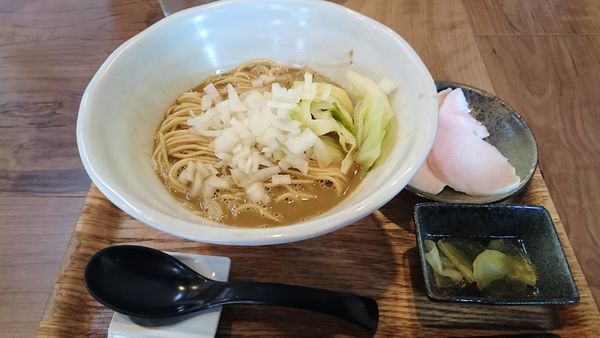 「濃厚煮干し 780円 和え玉 200円」@ラーメン 裏健やかの写真
