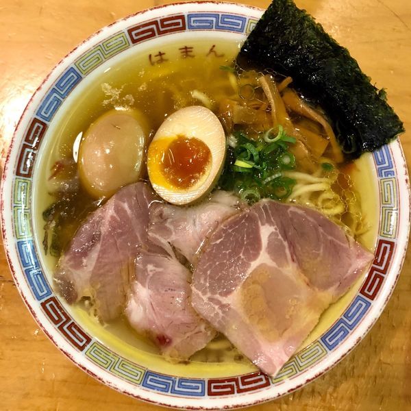 「醤油ラーメン (680円) 熟地醤油卵 (130円)」@讃岐らーめん はまんどの写真
