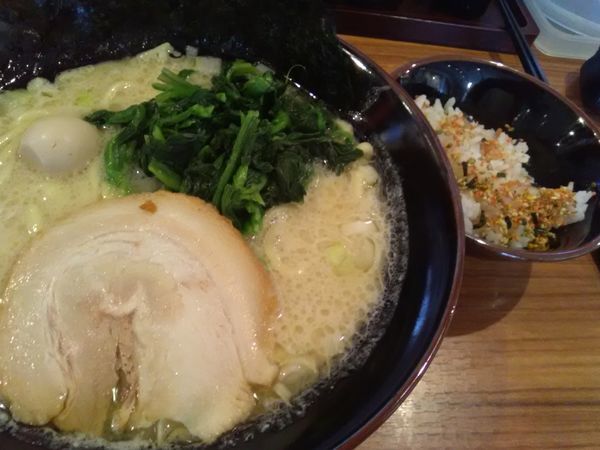 「ラーメン塩」@横浜家系ラーメン 横浜道 野田蕃昌店の写真