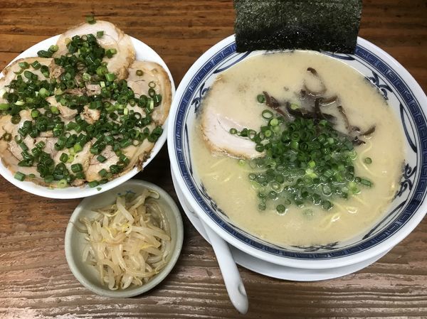 「ラーメン+焼豚飯」@博多らあめん うりんぼの写真