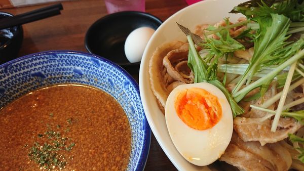 「肉盛りつけそば  倍盛」@つけめん たまの写真