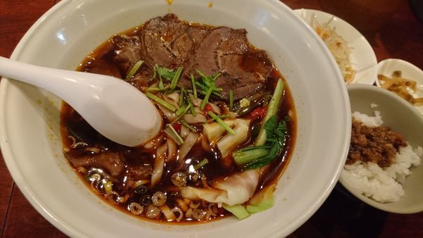 「牛肉麺セット 大盛」@台南担仔麺 水道橋本店の写真