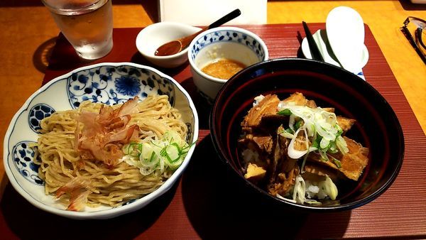 「おろしそば＋まかない丼」@麺 みつヰの写真