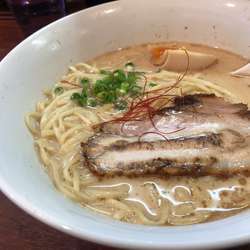 醤油らーめん 700円