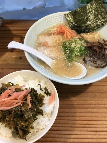 「ラーメン ¥650 小ライスサービス」@博多濃麻呂 二子玉川店の写真