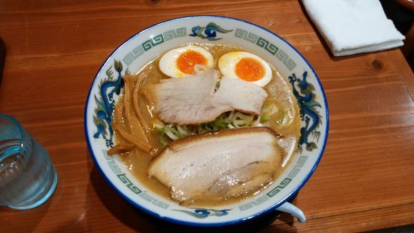 「ごく煮干し¥850-+味玉」@長尾中華そば 東京神田店の写真