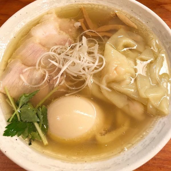 「特製塩ラーメン」@純手打ち 麺と未来の写真
