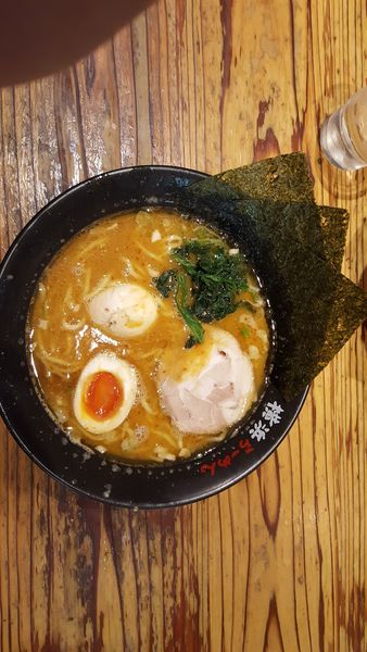 「赤味噌ラーメン(830円)」@壱八家 戸塚店の写真