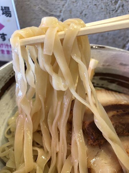 「塩つけ麺830円＋炙り豚バラチャーシュー」@づゅる麺 池田の写真