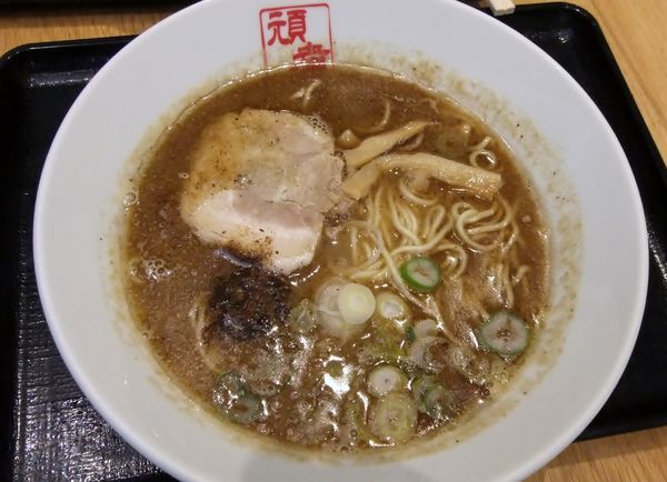 「濃厚魚介ラーメン」@GANJA RAMENの写真