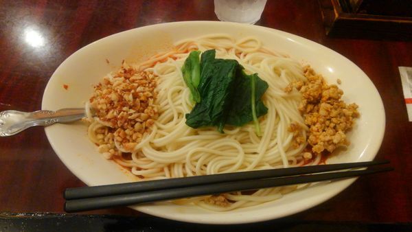 「汁なし担々麺800円＋大盛り100円＝900円」@中国家庭料理 楊 池袋店の写真
