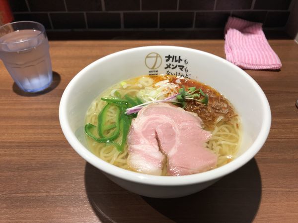 「塩ラーメン」@ナルトもメンマもないけれど。の写真