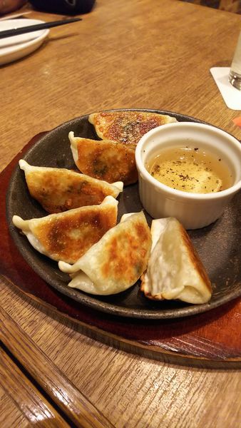 「鉄板餃子」@プロント MMパークビル店の写真