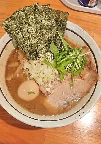 「特製魚介豚骨らーめん」@麺屋 くおんの写真