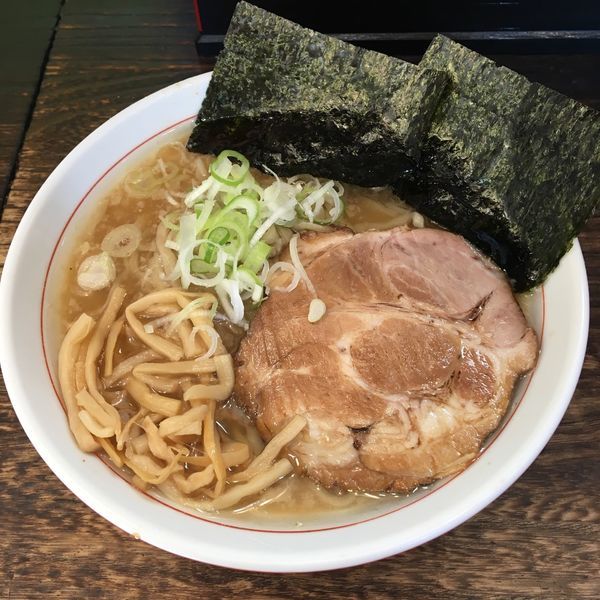 豚骨醤油ラーメン