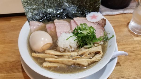 「特製煮干しラーメン　醤油」@まぐちゃんラーメンの写真