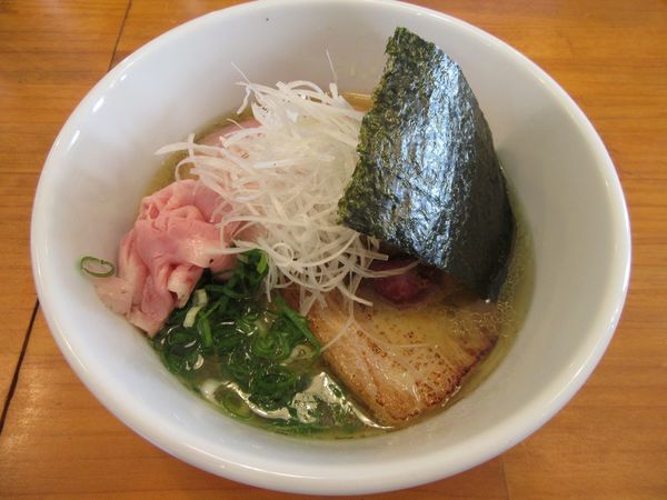 「名古屋コーチン塩（７５０円）＋チャーシュー２枚２００円」@喜元門 ひたち野牛久店の写真