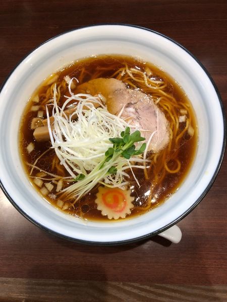 「和出汁 醤油らーめん 700円」@らーめんつけ麺 吉田商店 本店の写真