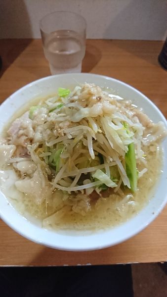 「塩ラーメン（少なめ）」@豚星。の写真