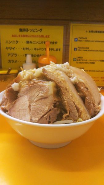 「ミニラーメン　豚入り　750円」@ラーメンエース 八王子店の写真