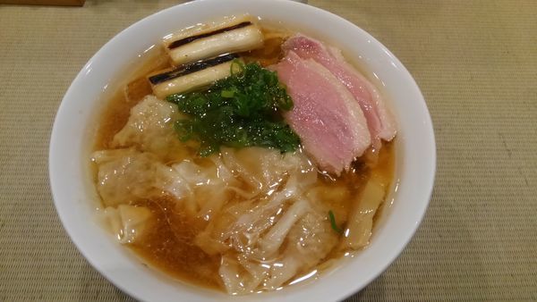「鴨ワンタン麺」@らーめん 鴨to葱の写真