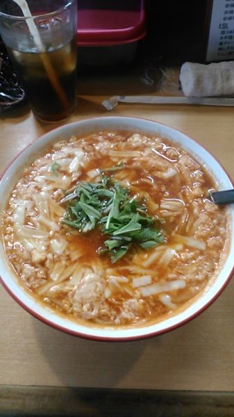 「とまとチーズらぁ麺 880円 ラーパス特典 ウーロン茶」@うなりの写真