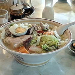 五目そば650円+大盛100円