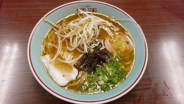 「ニンニクラーメン 並¥970」@ラーメン専門 川崎 本店の写真
