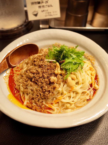 「汁なし担担麺 すごくシビれる…850円」@175°DENO ～担担麺～ 本店の写真