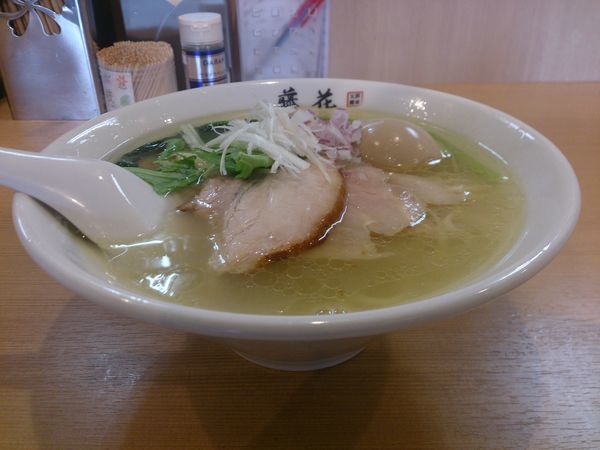 「特製塩らぁ麺」@支那蕎麦屋 藤花の写真