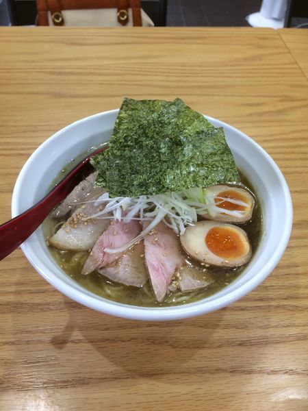 「特製塩ラーメン」@塩らーめん専門 凛の写真