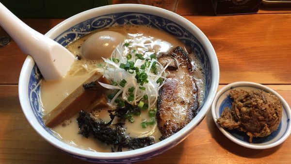 「とんこつラーメン」@愚直の写真