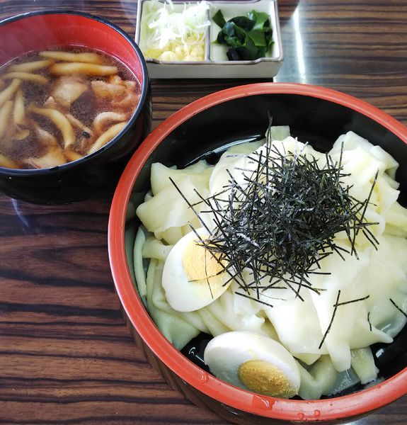 「肉汁つけラーメン（冷）大盛り」@手打ちラーメン 足利麺の写真
