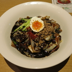 炭火焼と麺のダイニング YUMA 新橋本店の画像