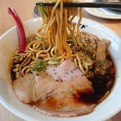 俺のブラック780円＋ジューシー！肉汁焼餃子480円 他