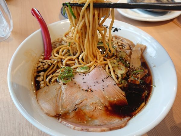 「俺のブラック780円＋ジューシー！肉汁焼餃子480円 他」@麺バル プライドの写真