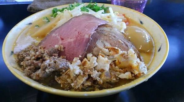 「贅沢濃厚味噌らぁ麺(味玉入り･並)1,100円」@みそ味専門マタドールの写真