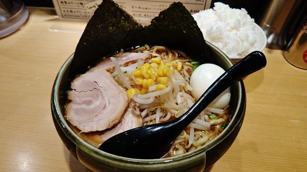 「特みそこってりらーめん+大盛り+ライス」@ど・みそ グランデュオ立川店の写真