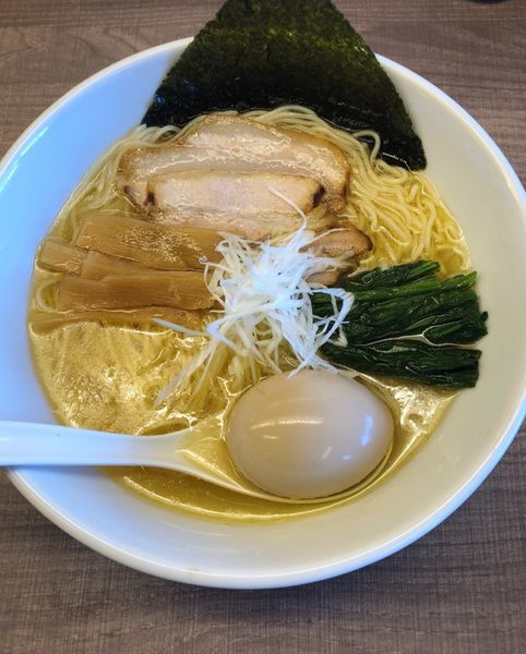 「海の塩中華そば 味玉」@東大和ラーメン大冬樹Season2の写真