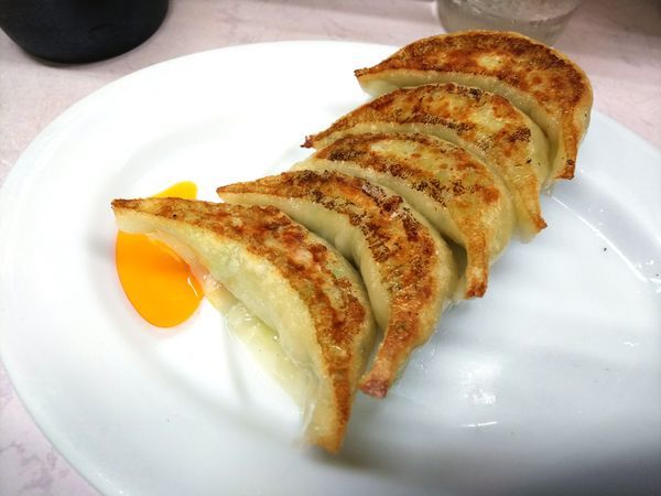 「餃子　400円」@岐阜屋の写真