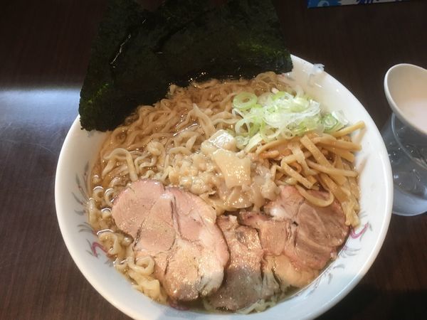 「ラーメン大800円」@手打ち中華そば 酒田の写真