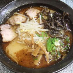 ラーメン（690円）