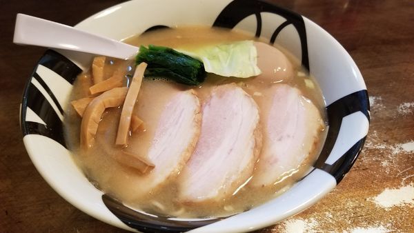 「濃厚煮干しそば　特製」@ラーメンバル 凌駕 ドロップスの写真
