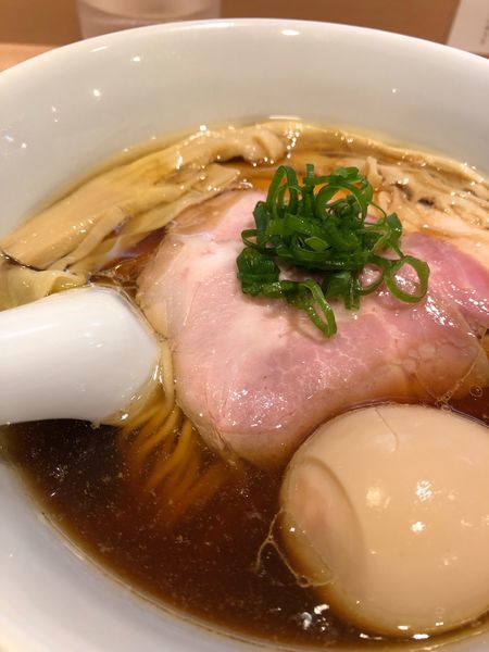 「特製醤油ラーメン」@らぁ麺 はやし田 新宿本店の写真