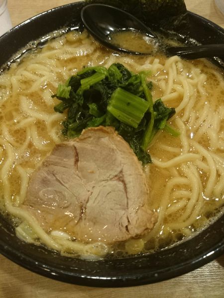 「豚骨醤油ラーメン 680円」@横浜家系らーめん そしが屋の写真