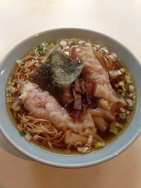 「ワンタンメン 810円」@大塚支店の写真